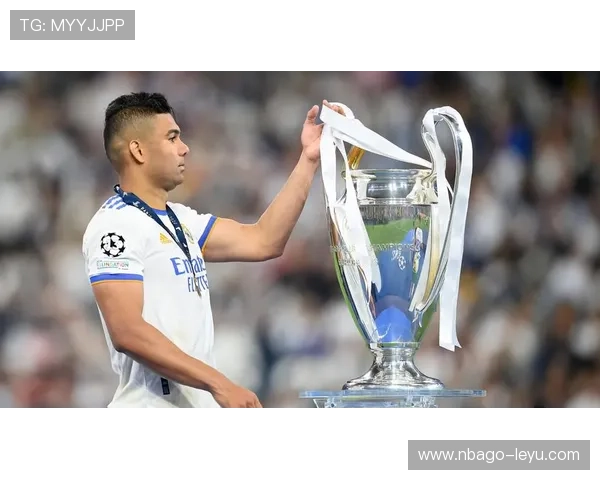 卡塞米罗欧联杯表现惊艳！攻防俱佳显实力，顶级后腰如何主宰比赛？