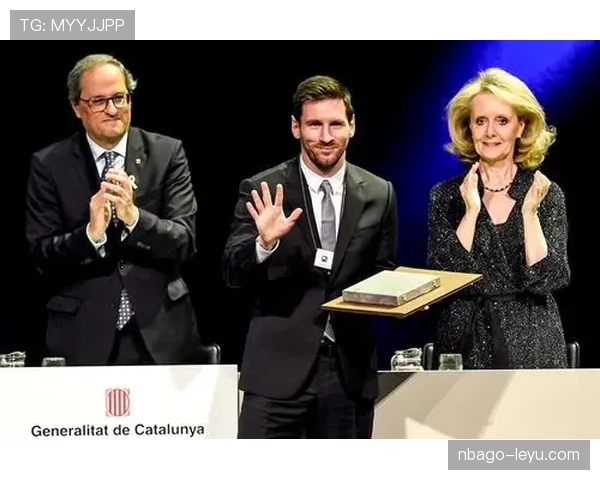 足球历史回顾：冠军荣耀时刻与传奇故事引人追忆