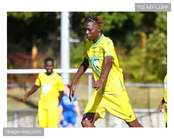 安特卫普中场重组战术体系，状态回升剑指联赛冠军